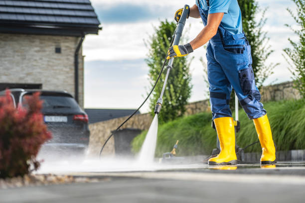 Best Parking Lot and Garage Cleaning  in Winsted, CT